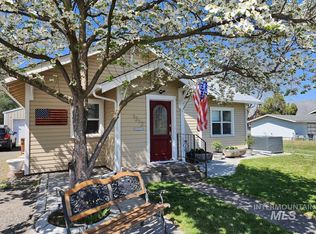 1212 7th St, Clarkston, WA 99403