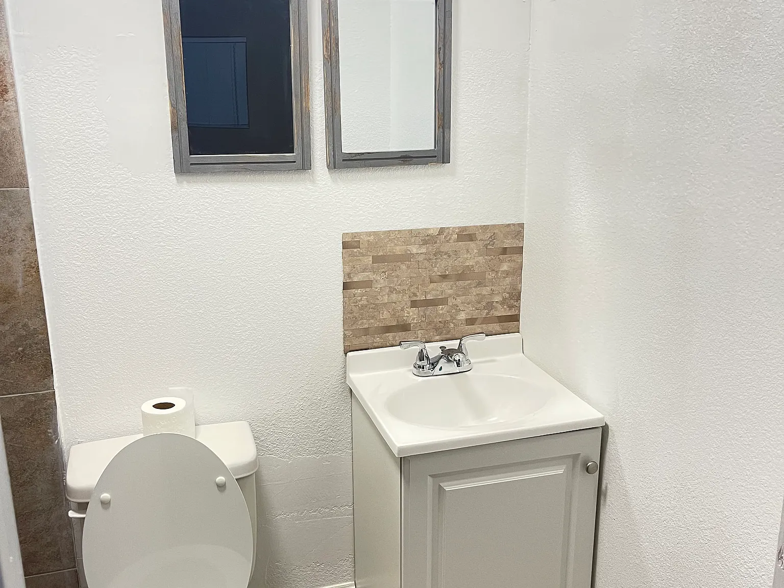 Studio, 600 sqft, $1,050 — Photo 4