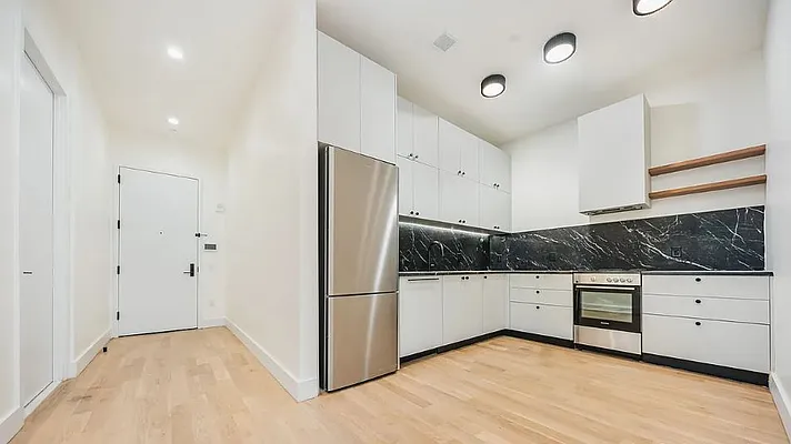 Rented by Dalan Rentals | media 25