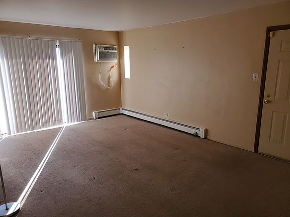 3rd image of 13717 S Stewart Ave APT A2e