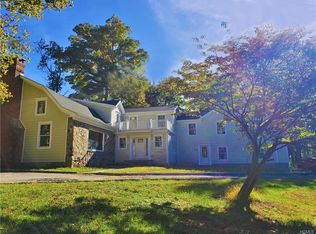 8 Glendale Rd, Ossining, NY 10562