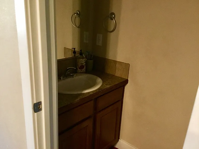 9846 W Rosecroft Ct — Photo 34