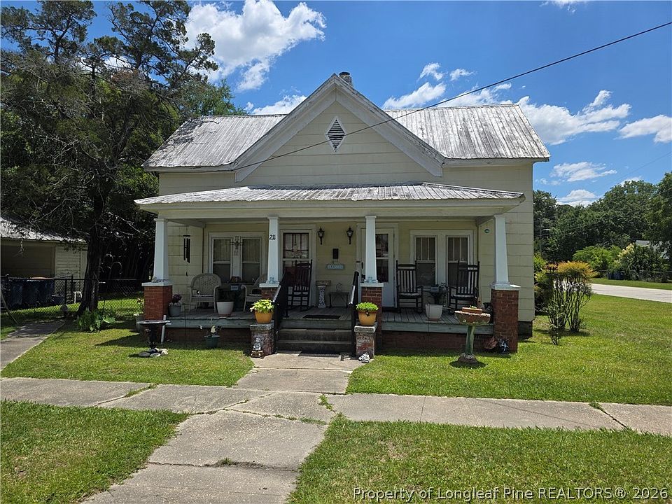 1st image of 211 S Elm Ave