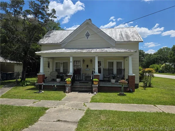 211 S Elm Ave, Dunn, NC 28334
