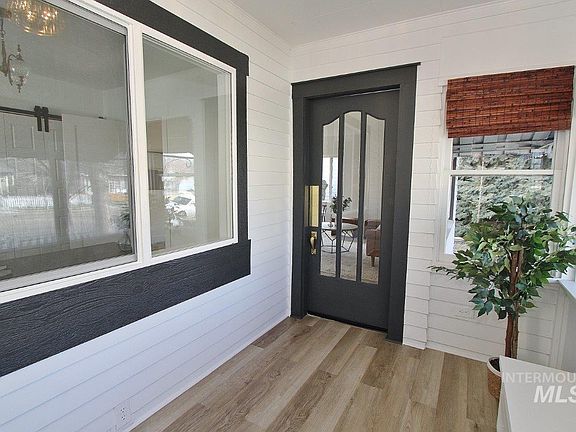 4th image of 520 7th Ave S