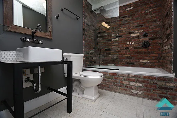 Rented by EXR | media 26