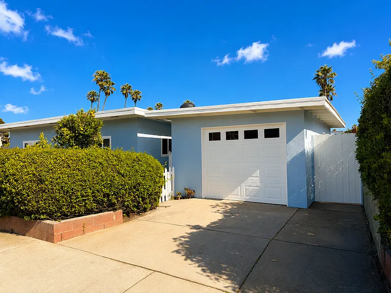 2204 Pierpont Blvd — Photo 20