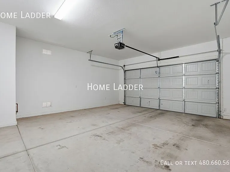10812 E Tesla Ave — Photo 49