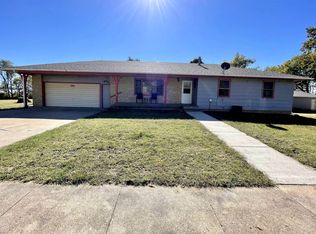 119 6th St, Greenleaf, KS 66943