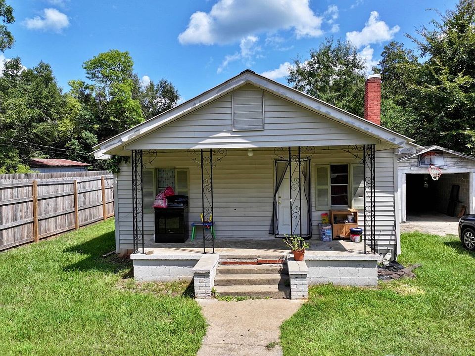 1st image of 638 Oak St