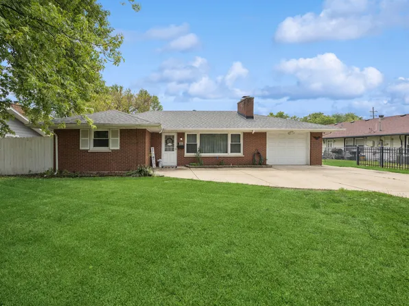566 Michigan Ave, Aurora, IL 60506