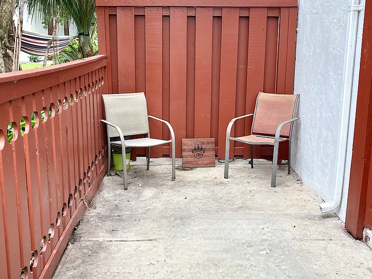 2085 Oak Meadow Cir #2085 — Photo 15