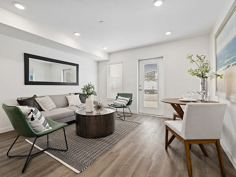 Falcons Landing Apartments — Photo 13