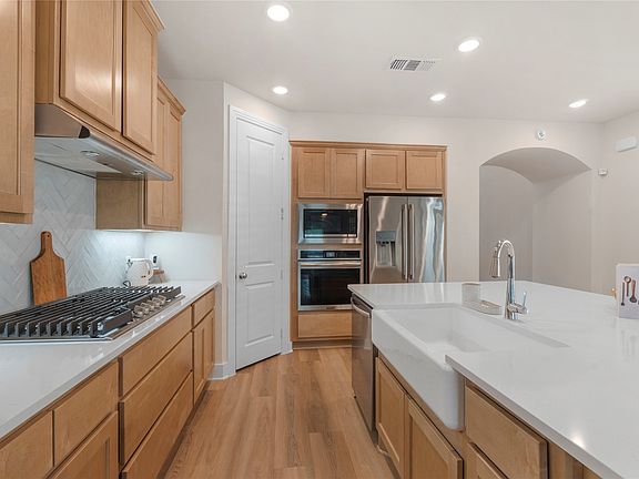 5th image of 3906 Southbend Ct
