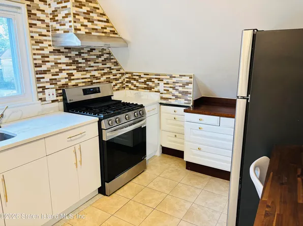 195 Prescott Ave Floor 2, Staten Island, NY 10306