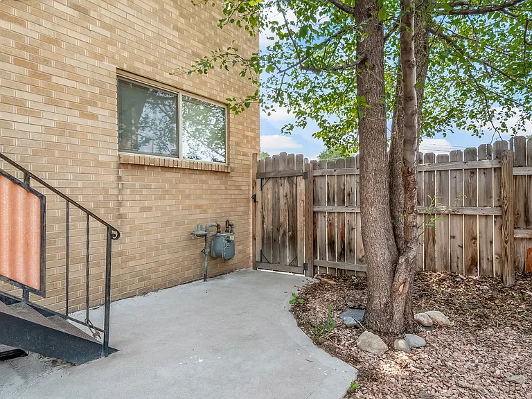 1770 Eaton St — Photo 22