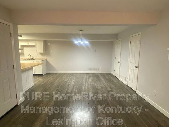 5th image of 429 Darby Creek Rd APT D