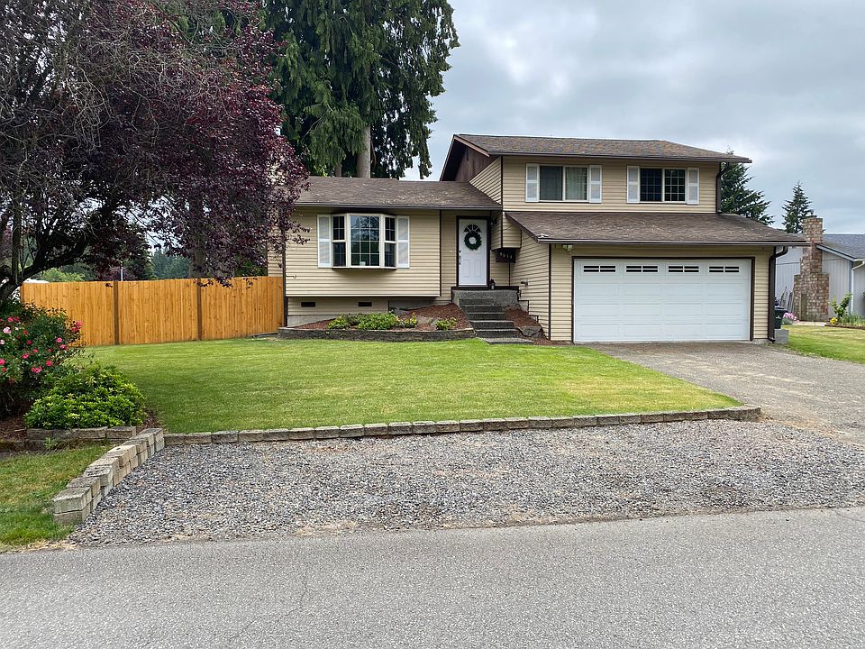 1st image of 4614 132nd Pl NE