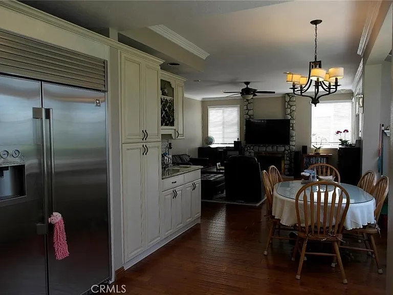 1854 Brooke Ln — Photo 13
