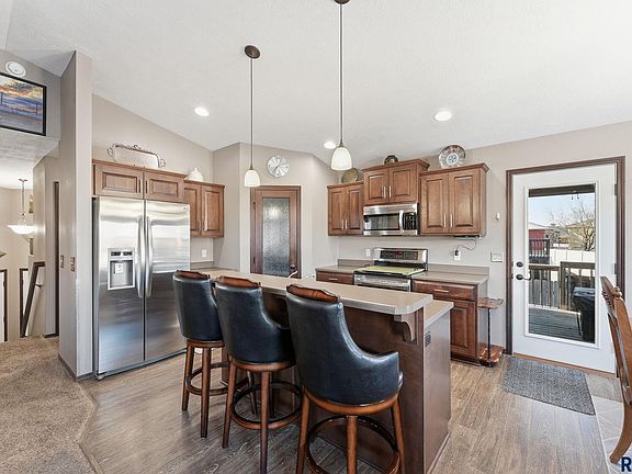 5th image of 9101 W Broek Dr