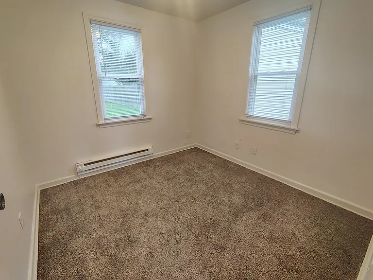 921 River Park Dr #1 — Photo 2