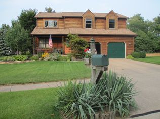 6885 Michael Dr, Mentor, OH 44060