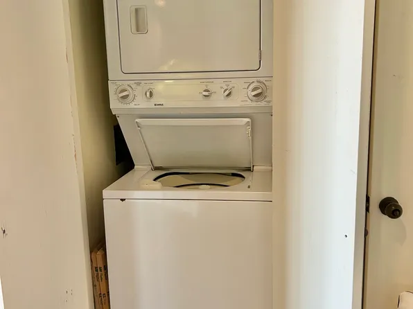 1 Marina Dr APT 303A, Saint Simons Island, GA 31522