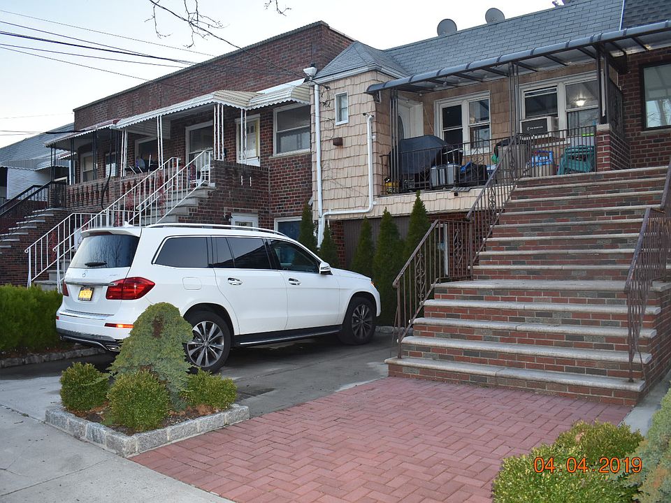 1st image of 1844 E 52nd St