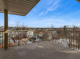 20 E Harvest Rose Park NE #2302, Calgary, AB T3K 4Z1