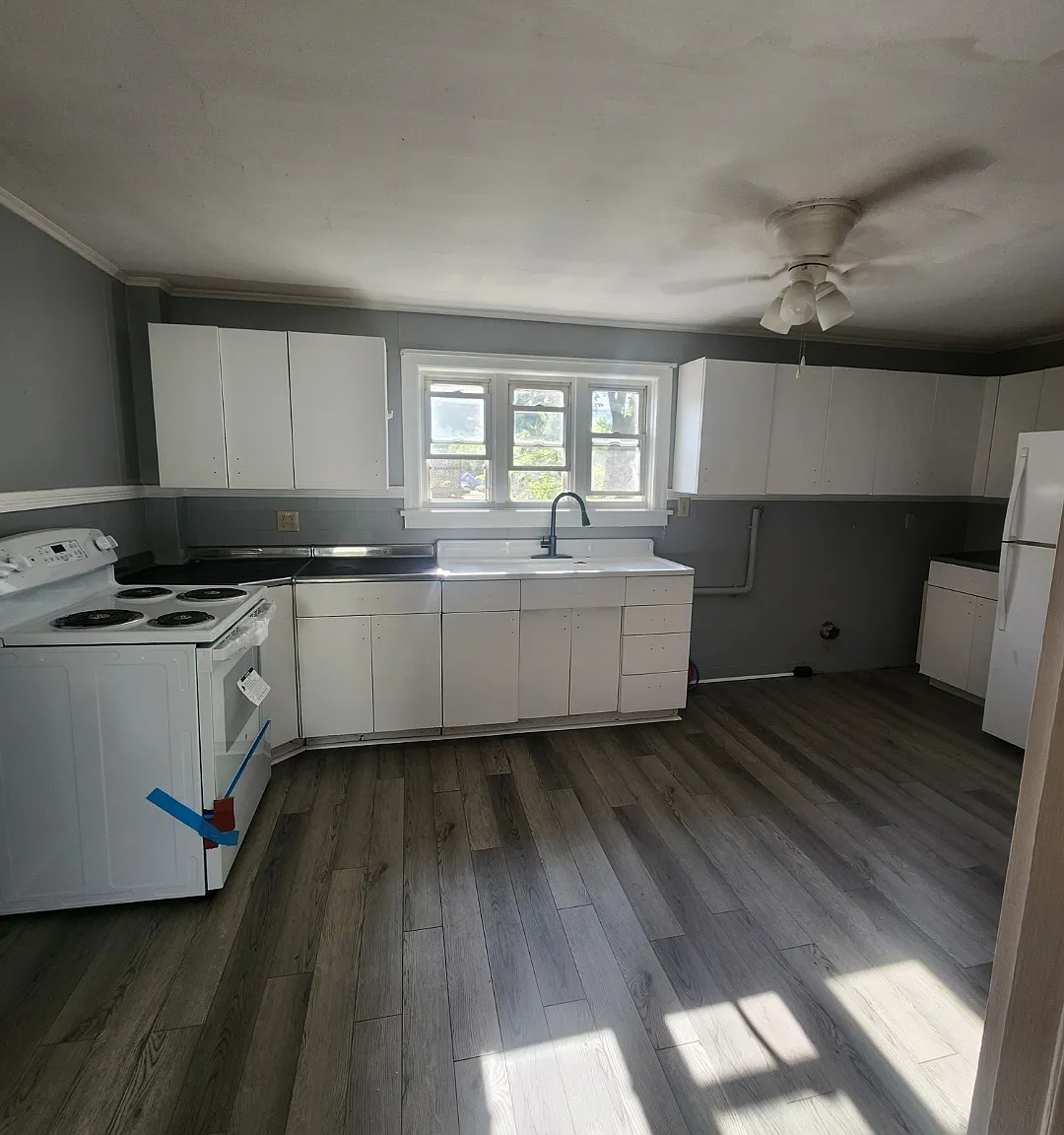 22 Griffin St — Photo 2