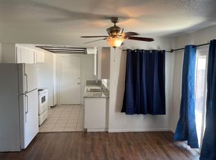 320 Fairmont Ave, Clovis, CA 93612