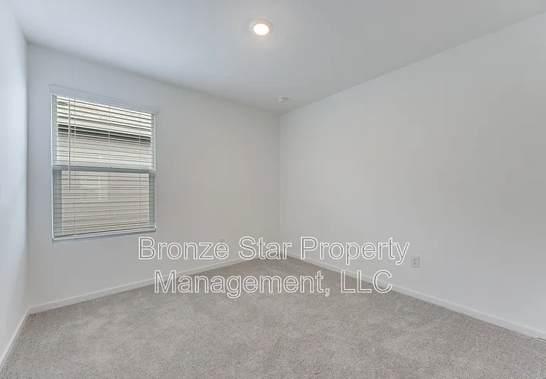 3812 Ontario Way — Photo 4