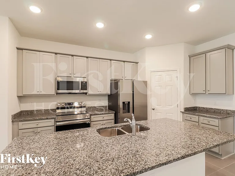 117 Windsor Reserve Dr — Photo 6