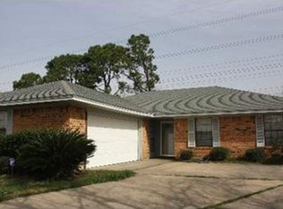 8500 Lynwood Ln, Port Arthur, TX 77642