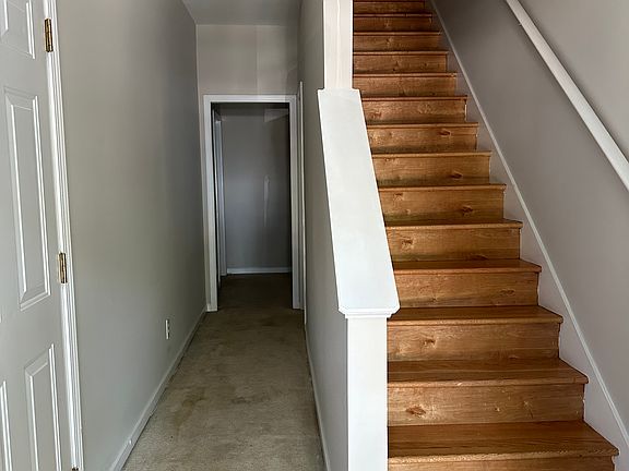 2nd image of 2986 Lauren Parc Rd