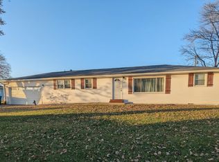 521 Ryan Rd, Hebron, IN 46341