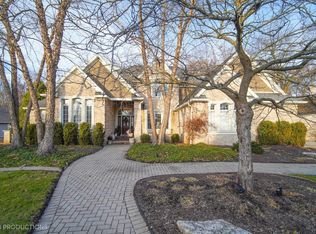 275 Turnberry Dr, Valparaiso, IN 46385