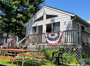 15 Lake View Cir, Glocester, RI 02814