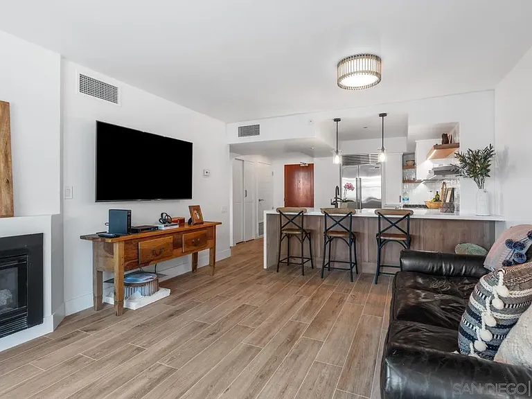 500 W Harbor Dr W #616 — Photo 14