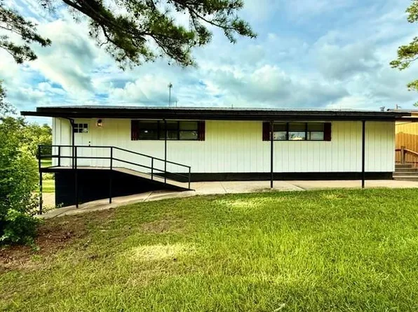 55 Bus Cir, Gadsden, AL 35901