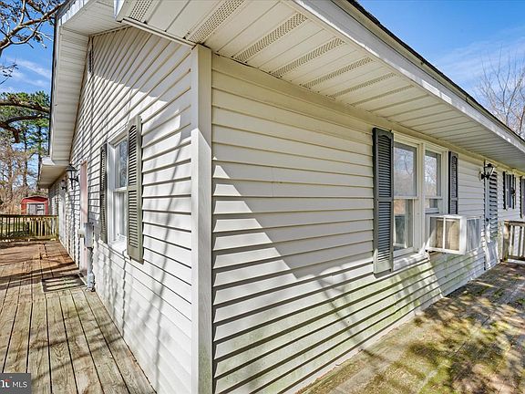 4th image of 28359 Martins Farm Rd