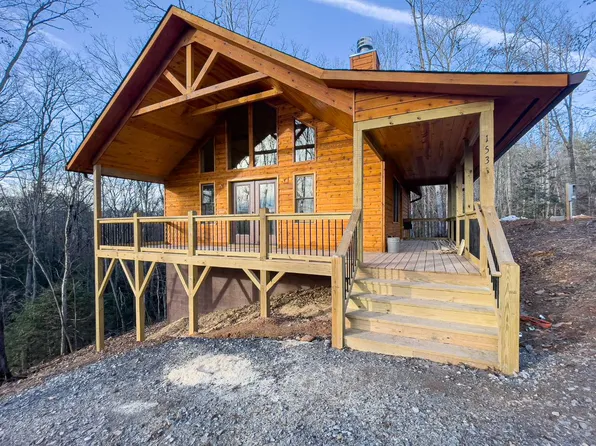 153 Fallen Oak Ln, Murphy, NC 28906