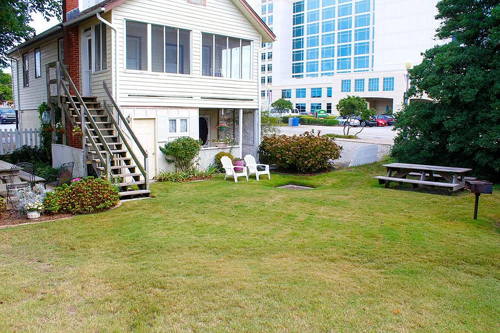 Studio, 500 sqft, $1,400 — Photo 1
