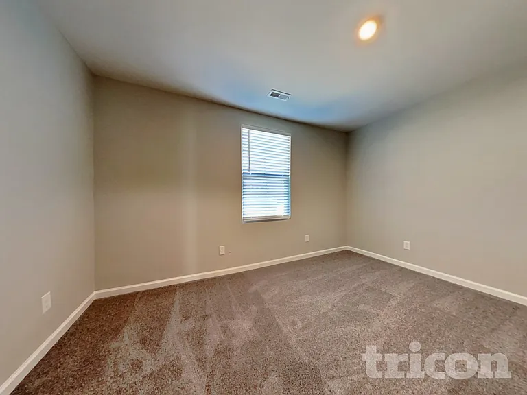 757 Sequoia Dr — Photo 12