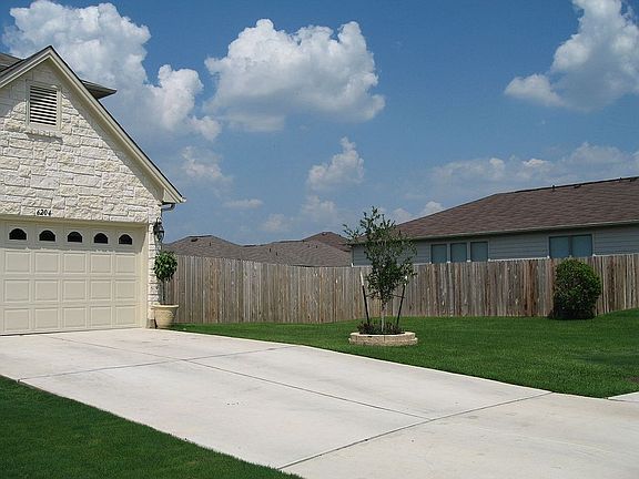4th image of 6204 Ken Caryl Dr