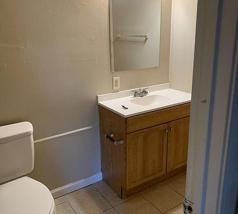 4th image of 3305 Spruce St #3