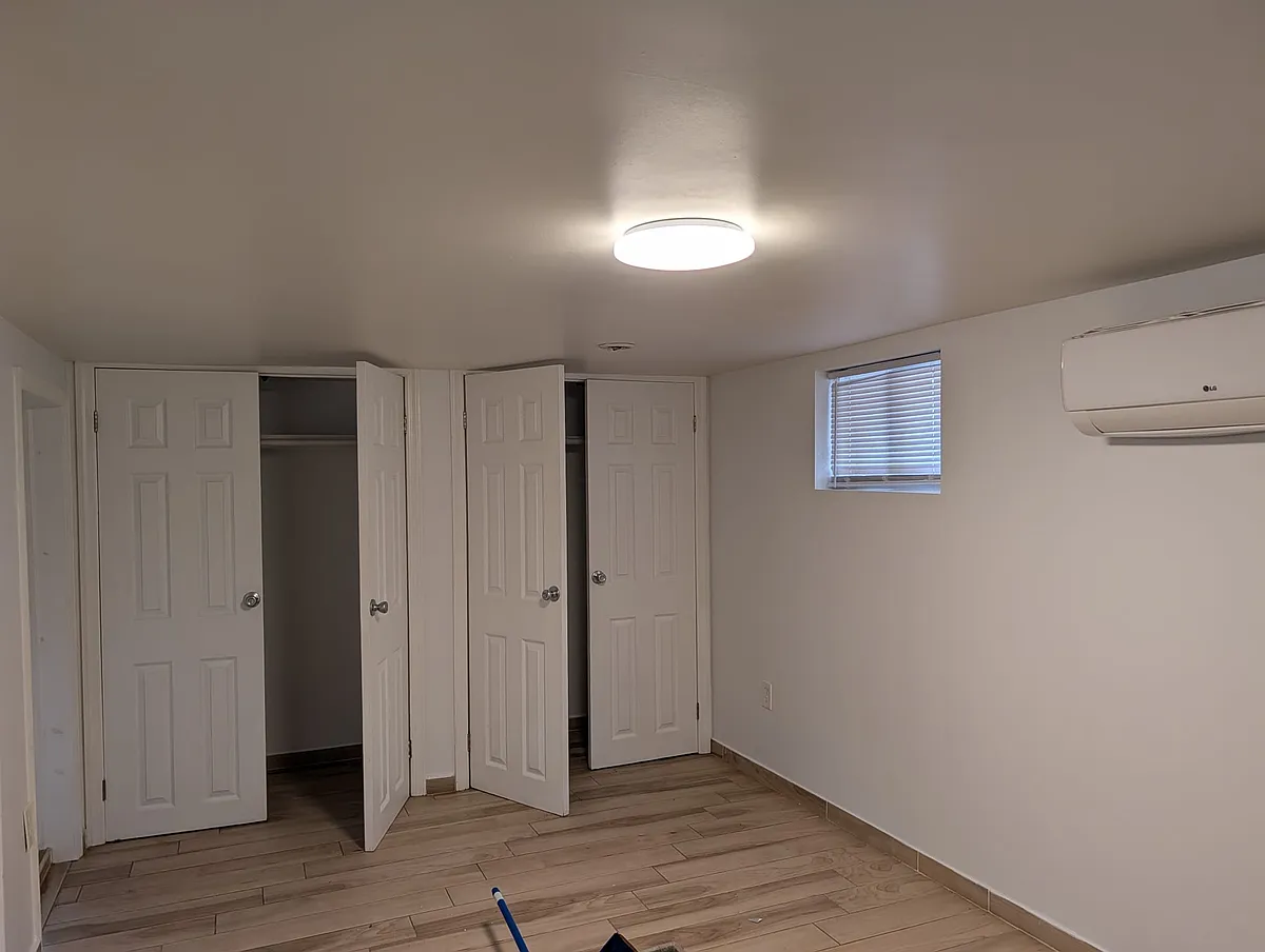 Building Photo - 1409 Lexington Pl #LL