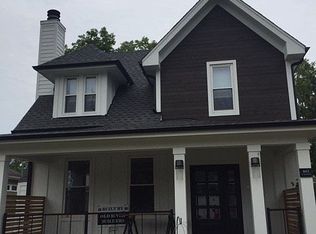 803 Jackson Ave, Naperville, IL 60540