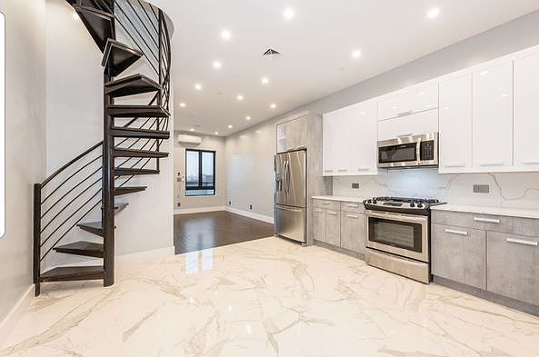 1st image of 3909 13th Ave #1B