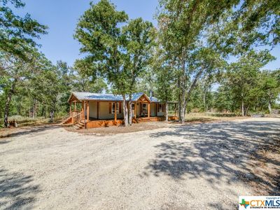 562 Lyon Rd, Seguin, TX, 78155